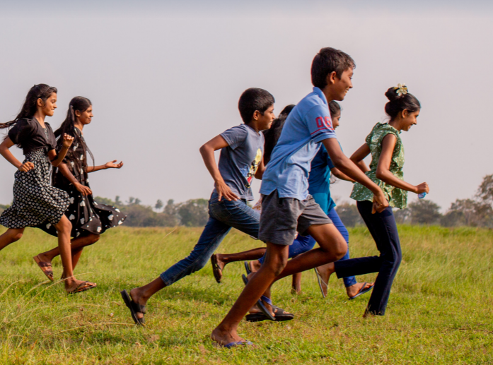 kids running